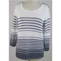 Per Una size M white & dark navy loose knit jumper