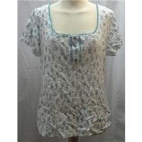 per una floral top blue and white ms marks spencer size 16 white