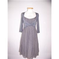 Phase Eight - Size: S - Grey - Knee length dress