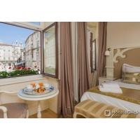 piazza luxury suites