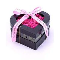 pink rose heart box