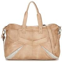 Pieces JACE LEATHER TRAVEL BAG women\'s Shoulder Bag in BEIGE