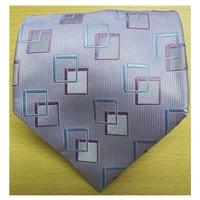 Pierre Cardin Lilac Silk Tie with Silver / Purple \'Square\' Pattern