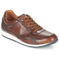 Pikolinos LIVERPOOL M2A men\'s Shoes (Trainers) in brown