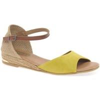 Pinaz Tara Womens Espadrilles women\'s Sandals in yellow