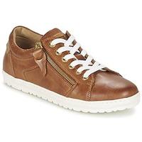 Pikolinos LAGOS 901 women\'s Shoes (Trainers) in brown
