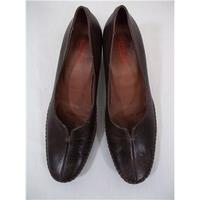 PIKILINOS - Size: 7 - Brown - Court shoes