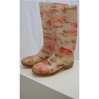 Pink and White Size 4 Floral Print Wellies