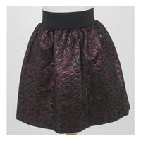 Pied A Terre Size: 8 Black & Pink Mini skirt