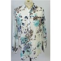 pieces white floral long sleeved blouse size s