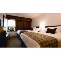 Place Louis Riel Suite Hotel