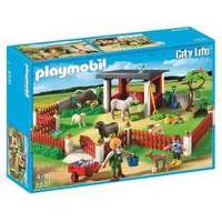 Playmobil Outdoor Care Station