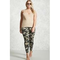 Plus Size Camo Print Leggings