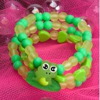 plastic elasticated 3 rows frog bracelet