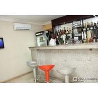 POTTER\'S CONTINENTAL SUITES