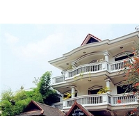 Popular Boutique Hotel