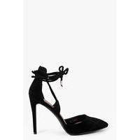 Pointed Wrap Strap Court - black
