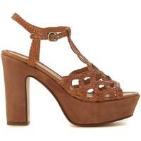 Pon´s Quintana Genova camel leather heel sandal women\'s Sandals in brown