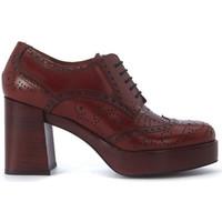 Pon´s Quintana Oxford lace up shoes in brown rust calf leather women\'s Smart / Formal Shoes in red