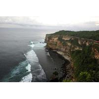 Private Tour: Full-Day Tanah Lot and Uluwatu Temples with Kecak Fire Dance Show