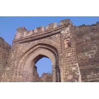 Private Tour: Ellora Caves, Daulatabad Fort, Bibi Ka Maqbara, Grishneshwar Jyotirling Temple and Panchakki from Aurangabad