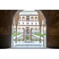 Private Guided Tour with Skip the line Alhambra Ticket