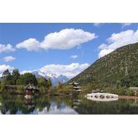 Private City Tour of Lijiang Including Lunch