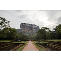 Private Day Trip: Sigiriya and Dambulla Rock Cave Temple from Kandy