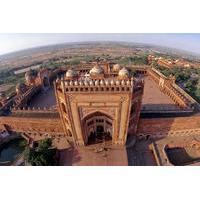 Private Fatehpur Sikri Tour from Jaipur with Transportation to Agra
