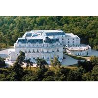 Private Transfer: Paris to Tiara Château Mont Royal Chantilly