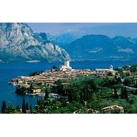 Private Tour: Lake Garda with Sirmione and Franciacorta Outlet Day Trip from Milan