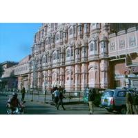 Private Jaipur City Tour: Amber Fort, City Palace, Jantar Mantar, Hawa Mahal and Birla Mandir
