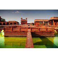 Private Tour: Agra, Taj Mahal and Fatehpur Sikri Day Trip from Delhi