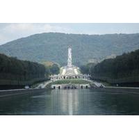 Private Tour: Royal Palace of Caserta and Shopping Tour from Naples
