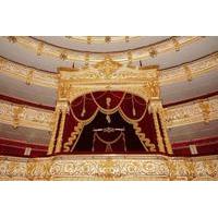 Private Tour: Red Square with Bolshoi Theatre Backstage tour and 4-course Traditional Russian Lunch