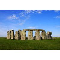 Private Tour: Stonehenge Tour from London in a Chauffeured Range Rover