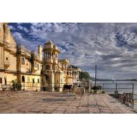 Private Tour: City Palace and Jagdish Temple in Udaipur