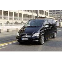 Private Departure Luxury Van Transfer: Central London to London City Airport