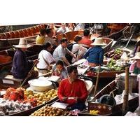 Private Tour: Floating Markets and Sampran Riverside Day Trip from Bangkok