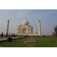 Private Luxury Tajmahal day Tour by Express Way From Delhi