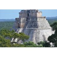 Private Tour to Uxmal with Access to Hacienda Uxmal and Lodge