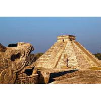 Private Tour: Chichen Itza Aboard Deluxe Van with Lunch