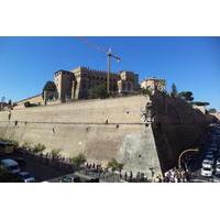 Private Tour: Deluxe Vatican Museum and St. Peter\'s Basilica with Hotel pick-up