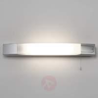 Practical mirror light Ixtra with power socket
