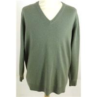 Pringle Size XXL High Quality Soft and Luxurious Pure Cashmere Green Jumper
