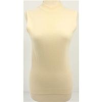 Pringle Vintage 1960\'s Size 10 High Quality Soft and Luxurious Pure Cashmere Cream Sleeveless Jumper