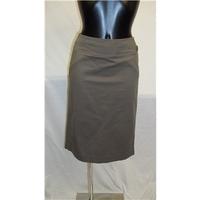 prada size m dark green knee length skirt