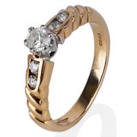 pre owned 9ct yellow gold diamond solitaire ring 4111094