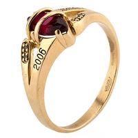 pre owned 9ct yellow gold garnet and diamond ring 4311044
