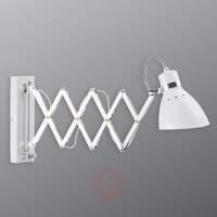 Pull-out metal wall light Kordian, white